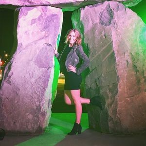 Meet your Posher, Brit